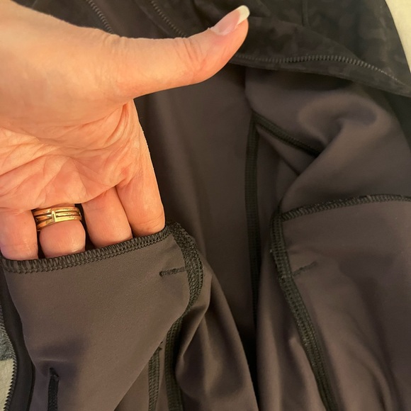 CRZ YOGA women’s brushed full zip hoodie jacket, with zip pockets. Size S. EUC - Picture 7 of 11